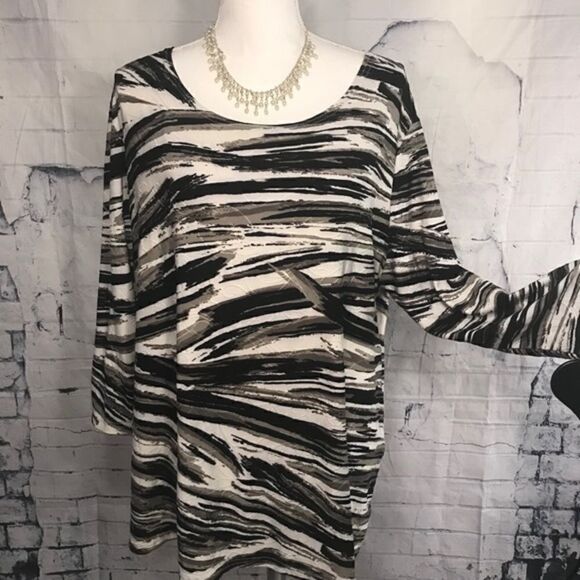 Cathy Jean Tops - Elegant top